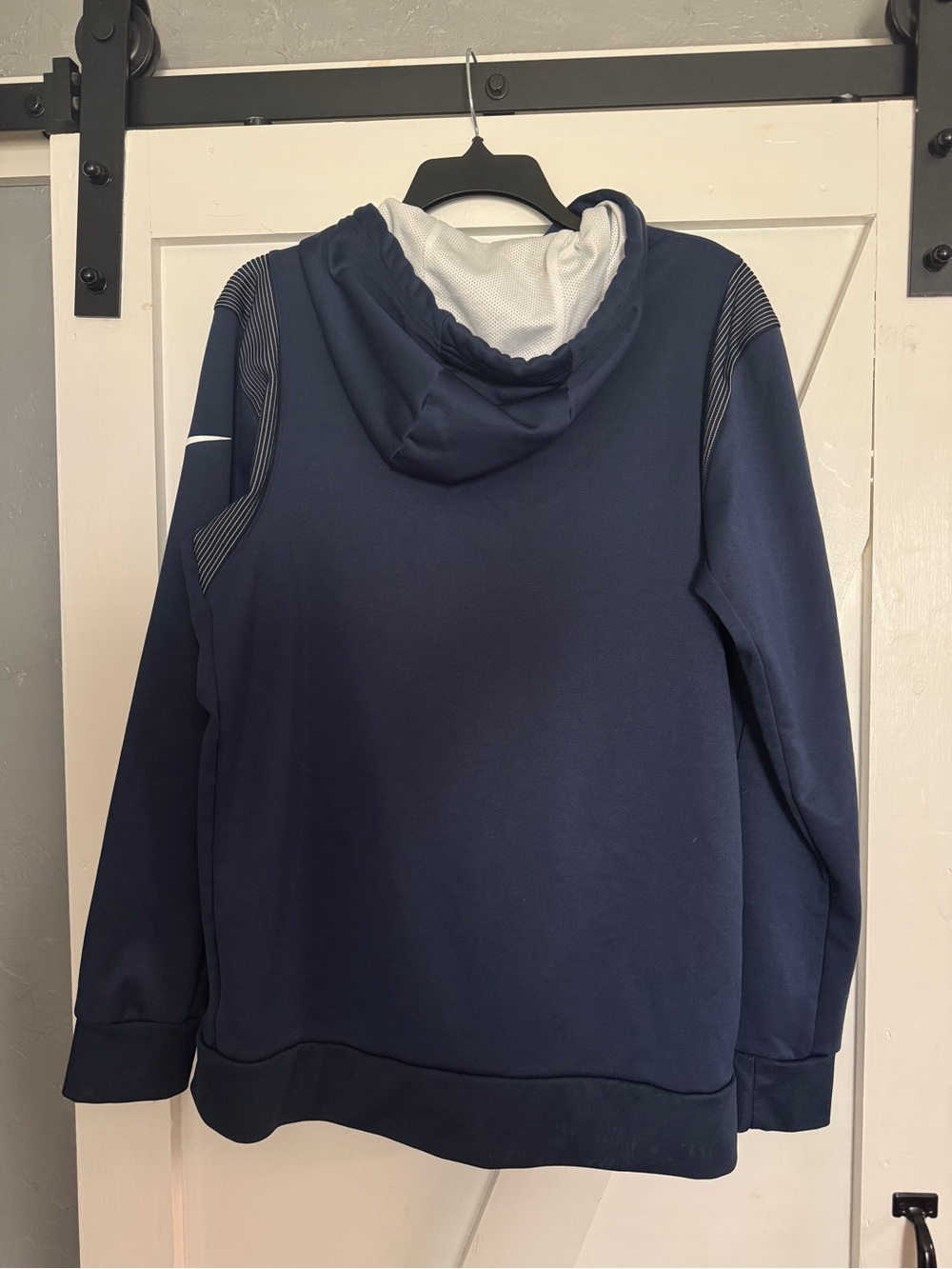 Men's Sweater Subcategory Classification - Picture 3 of 3
